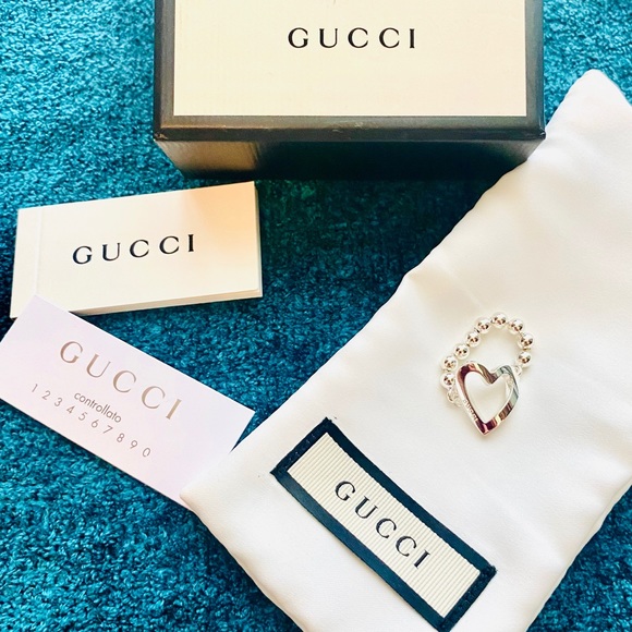 Gucci Toggle Heart Ring sz 6 NWT - Picture 7 of 12